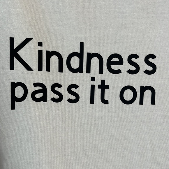 Unisex White ‘Kindness Pass It On’ Long Sleeve Shirt - Picture 3 of 5